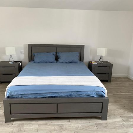 Villa Soleil L'Etang-Sale Luaran gambar