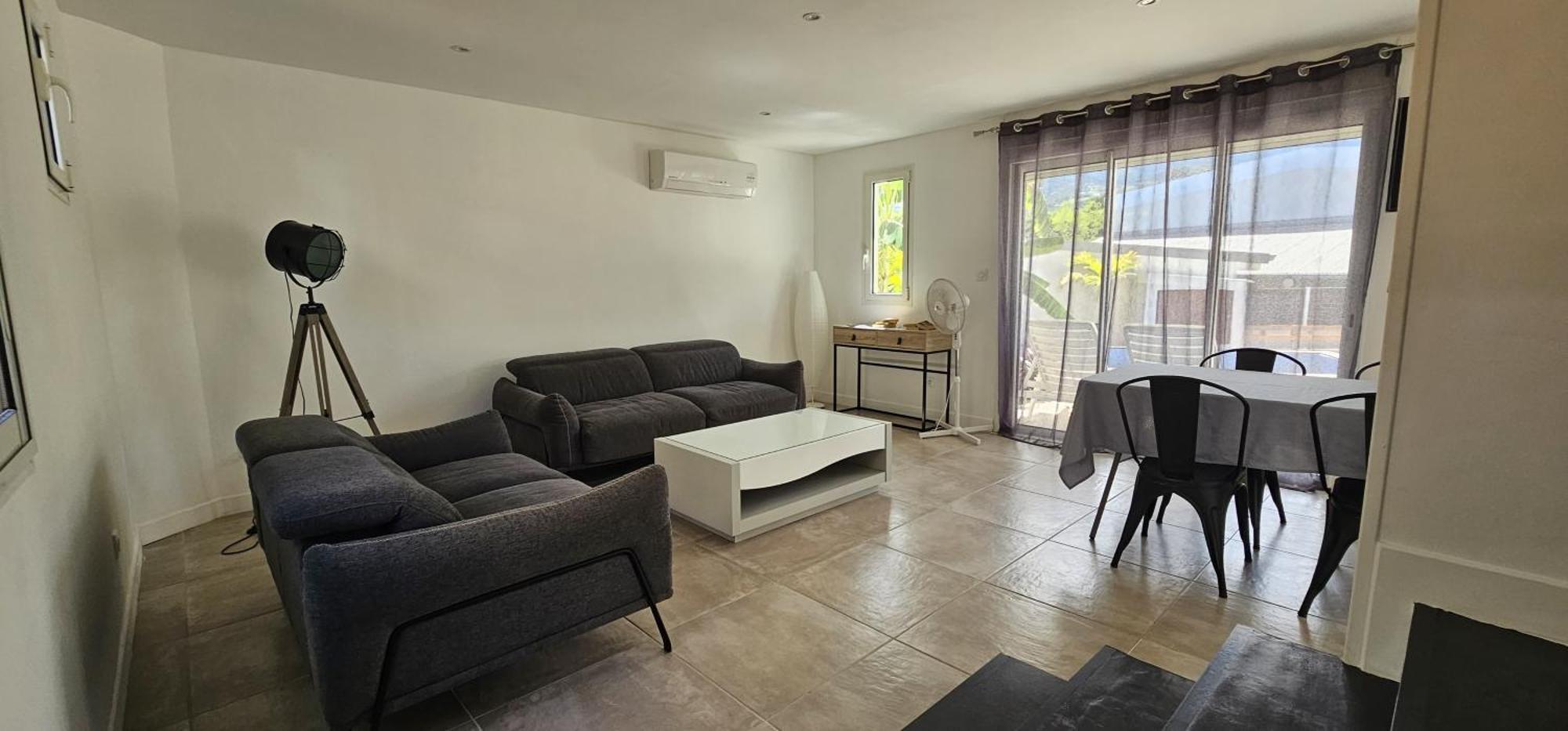 Villa Soleil L'Etang-Sale Luaran gambar